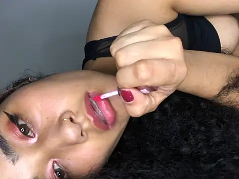Snapshot of jaderossxx chatting on January 30, 2025, 12:18 am jaderossxx online show from January 30, 2025, 12:18 am