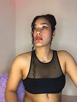 Snapshot of jaderossxx chatting on December 24, 2024, 12:11 am jaderossxx online show from December 24, 2024, 12:11 am