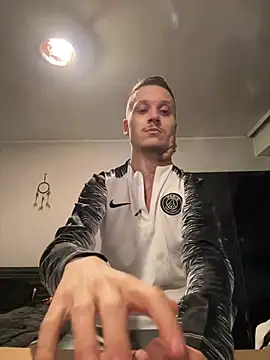 Snapshot of BWC69_69_69 chatting on December 29, 2024, 4:29 pm BWC69 69 69 online show from December 29, 2024, 4:29 pm