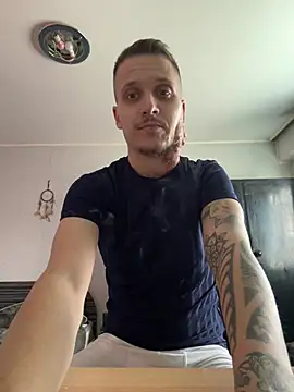 Snapshot of BWC69_69_69 chatting on February 6, 2026, 11:28 am BWC69 69 69 online show from February 6, 2026, 11:28 am