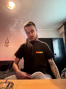 Snapshot of BWC69_69_69 chatting on January 16, 2026, 1:04 pm BWC69 69 69 online show from January 16, 2026, 1:04 pm