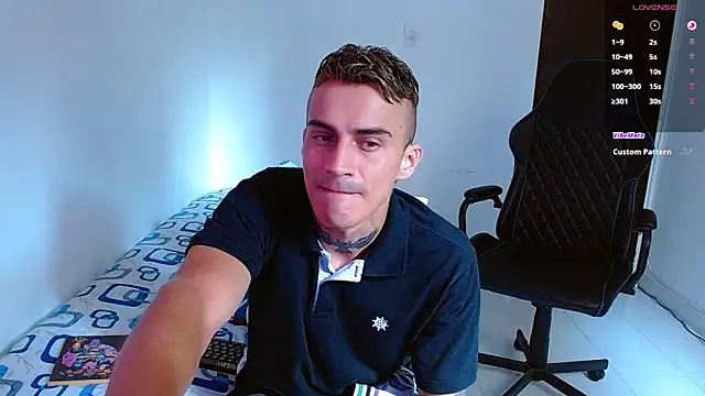 Snapshot of bray_hotboy777 chatting on October 30, 2025, 3:53 pm bray hotboy777 online show from October 30, 2025, 3:53 pm