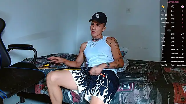 Snapshot of bray_hotboy777 chatting on November 2, 2025, 1:49 pm bray hotboy777 online show from November 2, 2025, 1:49 pm