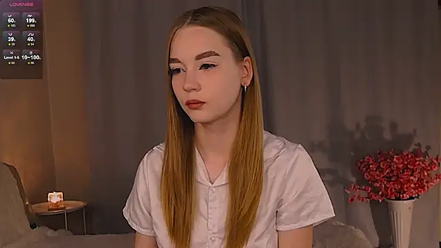 nik0le  online show from September 26, 2025, 9:54 pm