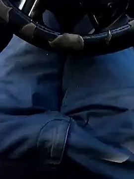 Snapshot of franko1987 chatting on September 19, 2025, 9:35 am franko1987 online show from September 19, 2025, 9:35 am