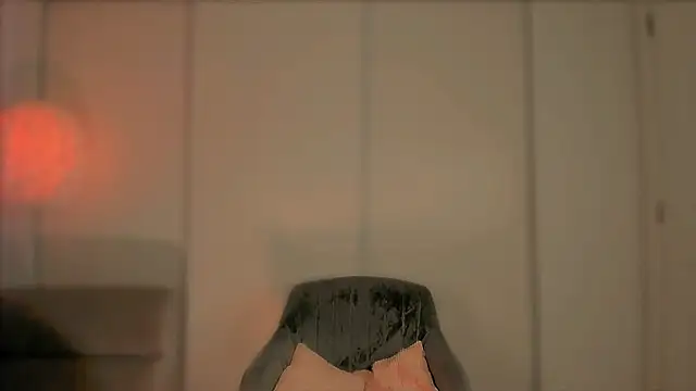 Snapshot of _cherry_bloss_ chatting on October 14, 2025, 2:45 am  cherry bloss  online show from October 14, 2025, 2:45 am