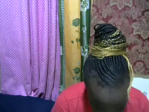 Snapshot of Thicky_kyla chatting on March 18, 2025, 5:12 am Thicky kyla online show from March 18, 2025, 5:12 am