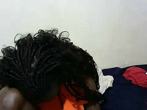 Snapshot of Thicky_kyla chatting on October 24, 2025, 12:42 am Thicky kyla online show from October 24, 2025, 12:42 am