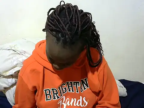 Snapshot of Thicky_kyla chatting on September 18, 2025, 8:01 pm Thicky kyla online show from September 18, 2025, 8:01 pm