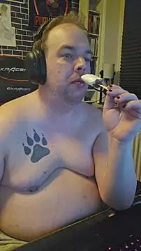 PupW0lfy online show from February 23, 2026, 7:03 pm