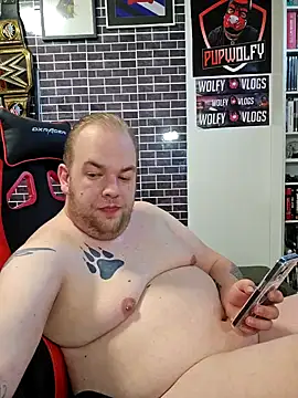 PupW0lfy online show from December 17, 2024, 2:55 pm