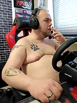 PupW0lfy online show from January 24, 2025, 3:13 pm