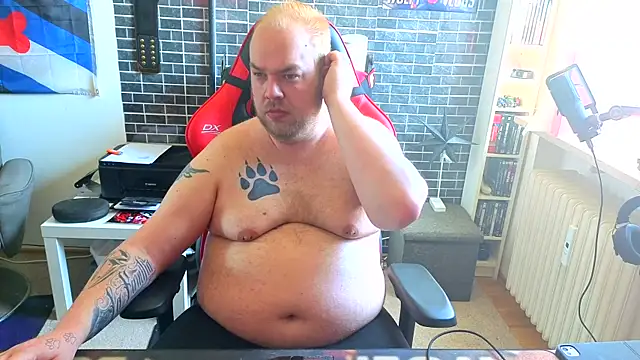 PupW0lfy online show from April 23, 2026, 9:49 am