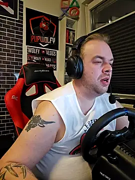 PupW0lfy online show from January 25, 2025, 6:46 pm