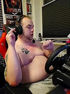 PupW0lfy online show from February 2, 2025, 5:58 pm