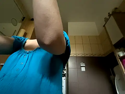 Milky hairy mommy online show from November 21, 2025, 8:35 am