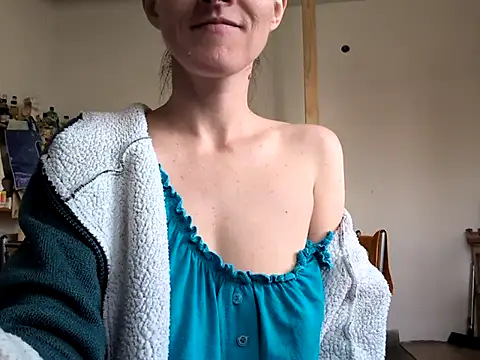 Milky hairy mommy online show from March 10, 2025, 7:55 am