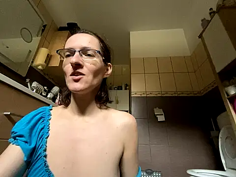 Milky hairy mommy online show from November 20, 2025, 10:05 am