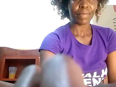 Snapshot of Claris2 chatting on October 2, 2025, 7:34 am Claris2 online show from October 2, 2025, 7:34 am