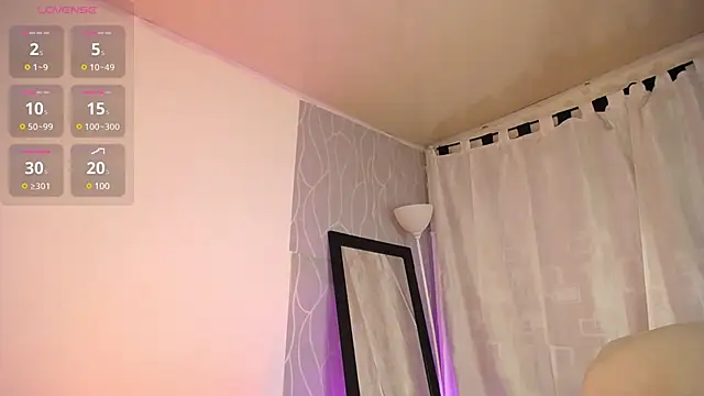 Britanymooree online show from January 14, 2025, 12:22 am