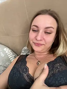 Snapshot of OlgaBuzzz chatting on February 7, 2026, 5:37 am OlgaBuzzz online show from February 7, 2026, 5:37 am