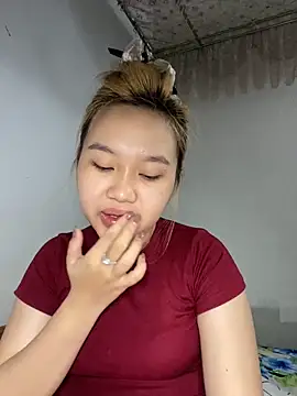 Odette68 online show from May 21, 2026, 11:57 pm