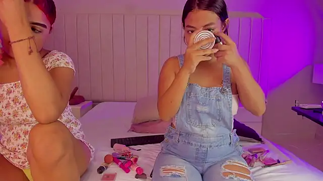 Littleolivia  online show from January 9, 2026, 12:56 pm