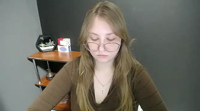 lady minx online show from February 11, 2025, 10:47 am