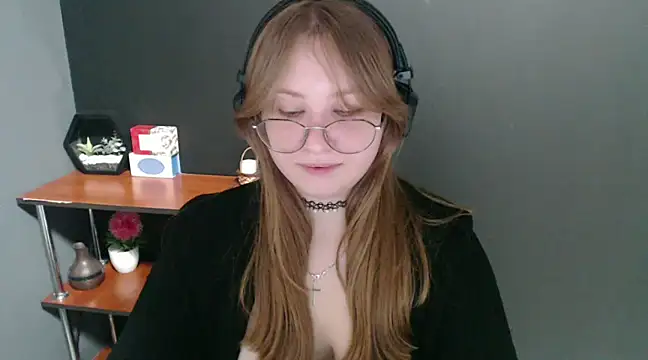 lady minx online show from January 30, 2025, 10:29 am