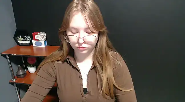 lady minx online show from January 28, 2025, 7:22 am