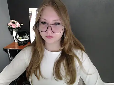 lady minx online show from October 2, 2025, 6:39 am