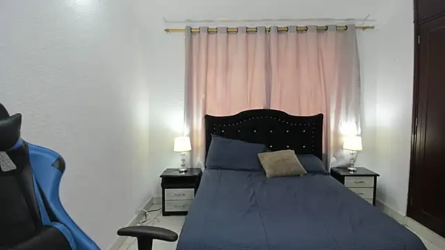 Snapshot of Debora_brown chatting on March 8, 2025, 8:14 pm Debora brown online show from March 8, 2025, 8:14 pm