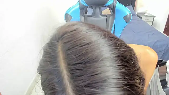 Snapshot of Debora_brown chatting on February 3, 2025, 8:13 pm Debora brown online show from February 3, 2025, 8:13 pm