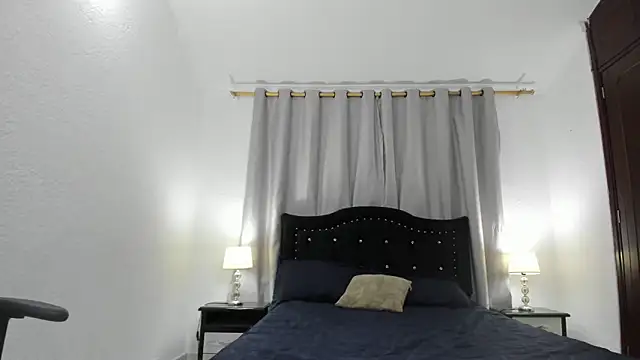 Snapshot of Debora_brown chatting on February 27, 2025, 1:30 am Debora brown online show from February 27, 2025, 1:30 am