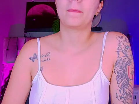 AmbarHills 1 online show from October 20, 2025, 11:22 am