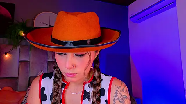 AmbarHills 1 online show from October 24, 2025, 12:26 pm