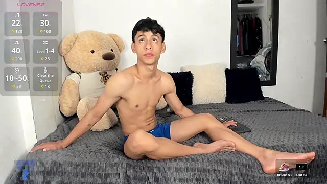 Snapshot of LittleParker chatting on September 30, 2025, 12:33 pm LittleParker online show from September 30, 2025, 12:33 pm