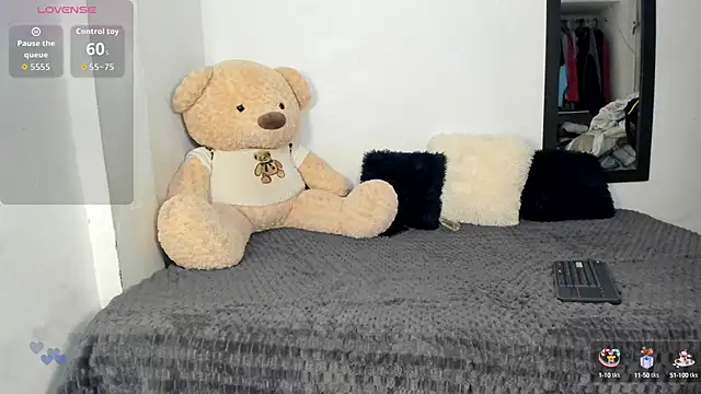 Snapshot of LittleParker chatting on September 25, 2025, 12:44 pm LittleParker online show from September 25, 2025, 12:44 pm