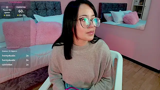 Snapshot of lovely__martina chatting on March 12, 2025, 7:58 pm lovely martina online show from March 12, 2025, 7:58 pm