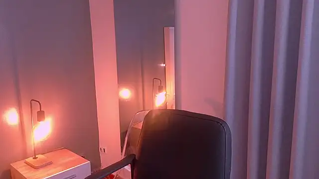 AbbyWathson online show from September 23, 2025, 8:05 pm