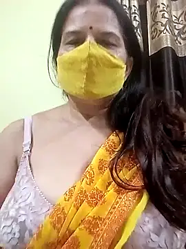 Snapshot of IndianAngle chatting on September 26, 2025, 8:59 pm IndianAngle online show from September 26, 2025, 8:59 pm