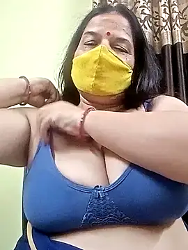 Snapshot of IndianAngle chatting on September 17, 2025, 9:39 pm IndianAngle online show from September 17, 2025, 9:39 pm