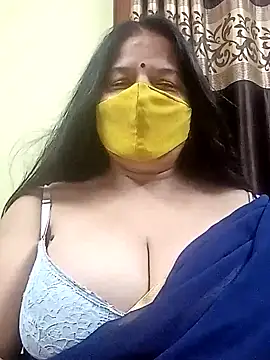 Snapshot of IndianAngle chatting on September 21, 2025, 12:43 pm IndianAngle online show from September 21, 2025, 12:43 pm