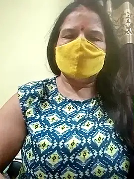 Snapshot of IndianAngle chatting on October 18, 2025, 3:25 pm IndianAngle online show from October 18, 2025, 3:25 pm