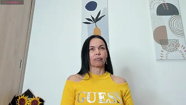 Evawalker  online show from February 12, 2025, 1:52 am