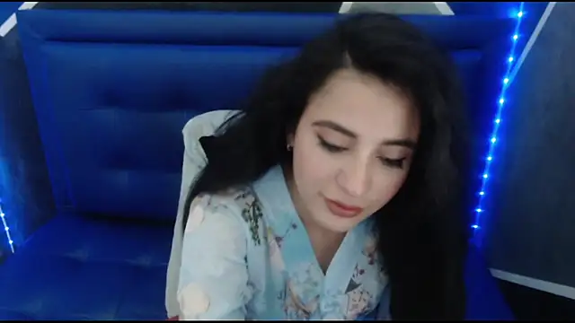 cherry modelx  online show from September 15, 2025, 9:04 pm