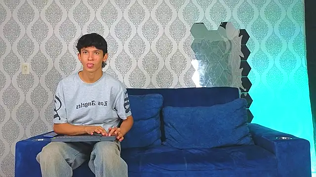 Theskinnyboys online show from March 11, 2025, 1:12 pm