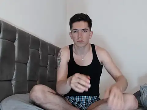 Snapshot of Eliantg chatting on September 24, 2025, 11:10 pm Eliantg online show from September 24, 2025, 11:10 pm