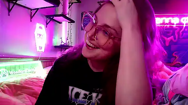Snapshot of mirannacult chatting on March 19, 2025, 7:29 am mirannacult online show from March 19, 2025, 7:29 am