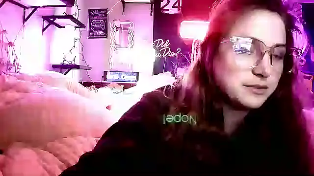 Snapshot of mirannacult chatting on February 21, 2025, 6:07 am mirannacult online show from February 21, 2025, 6:07 am